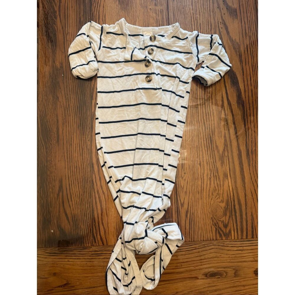 Lou Lou and Company Navy Blue White Striped Knotted‎ Sleeper Gown Size Newborn